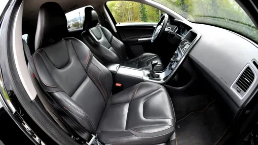 VOLVO XC60 -