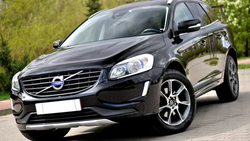 VOLVO XC60 -