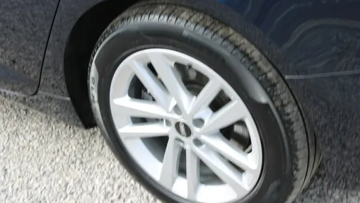 AUDI A6 -