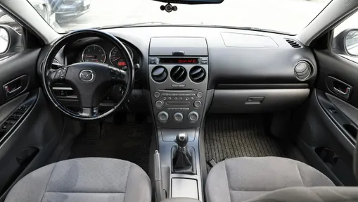 MAZDA 6 -