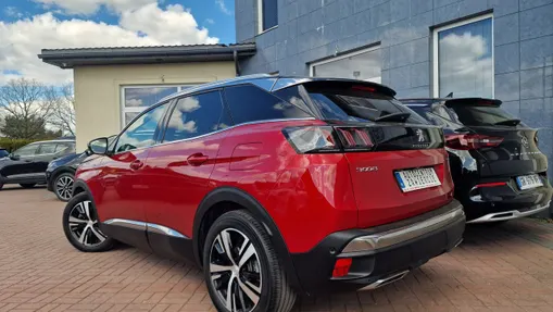 PEUGEOT 3008 -