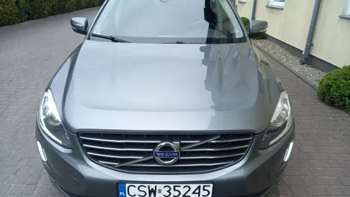 VOLVO XC60 -