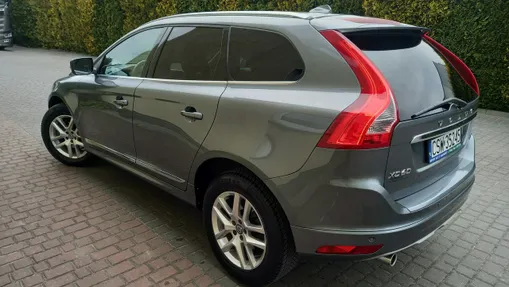VOLVO XC60 -
