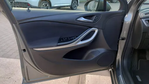 OPEL Astra -