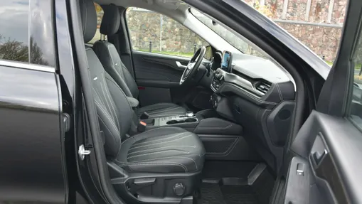 FORD Kuga -