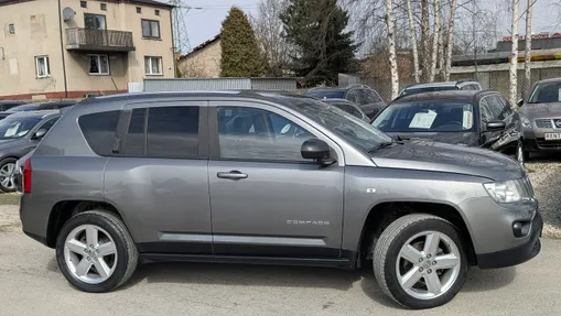 JEEP Compass -