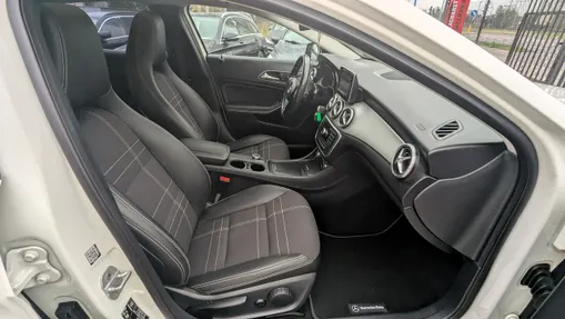MERCEDES-BENZ GLA -