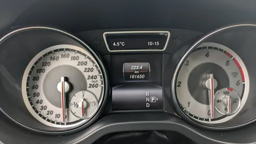 MERCEDES-BENZ GLA -