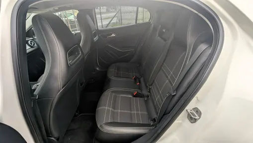 MERCEDES-BENZ GLA -