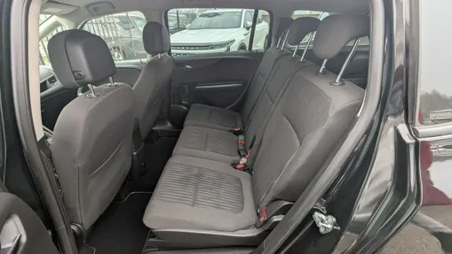 OPEL Zafira -