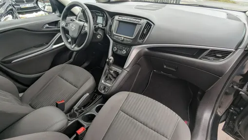 OPEL Zafira -