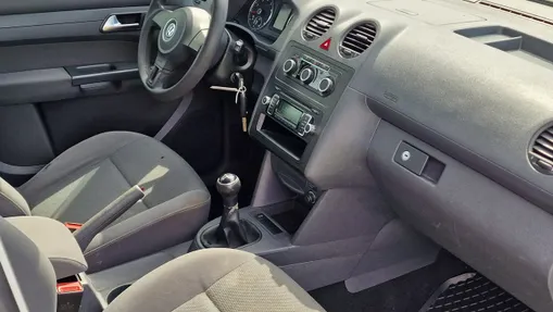 VOLKSWAGEN Caddy -