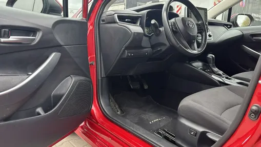 TOYOTA Corolla -