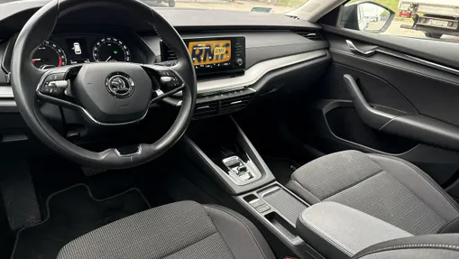 SKODA Octavia -