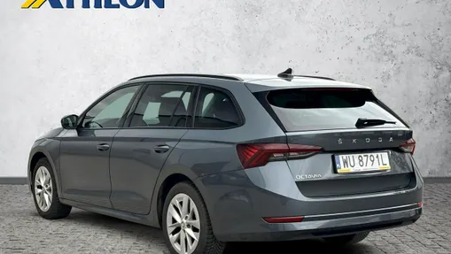SKODA Octavia -