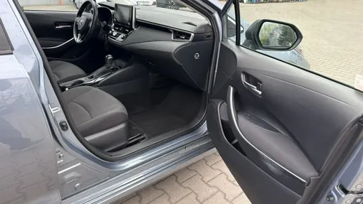 TOYOTA Corolla -