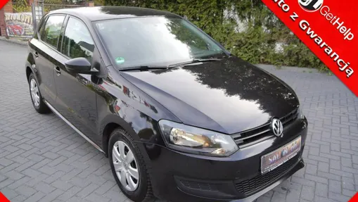 VOLKSWAGEN Polo -