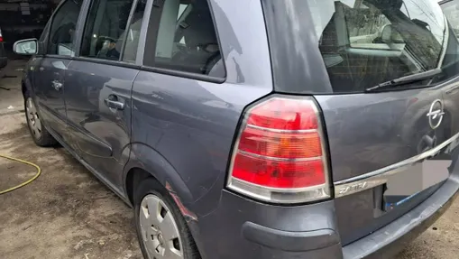 OPEL Zafira -