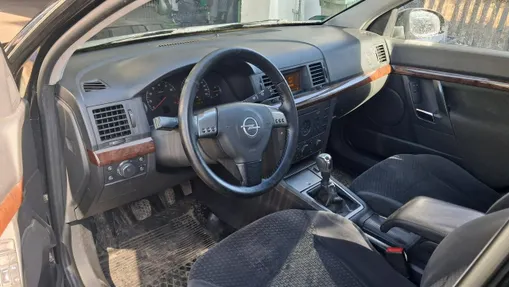 TOYOTA Auris -