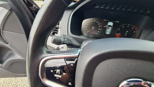 VOLVO XC90 -