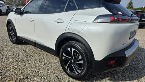 PEUGEOT 2008 -