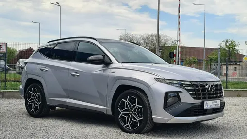 HYUNDAI Tucson -