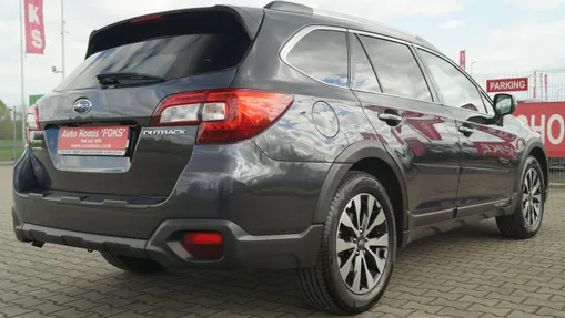 SUBARU Outback -