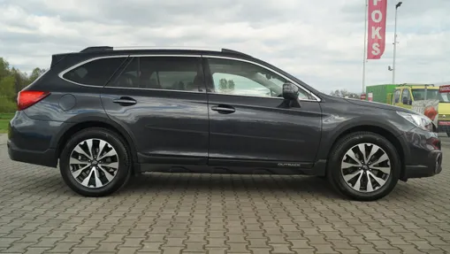SUBARU Outback -