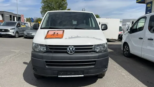 VOLKSWAGEN Transporter -