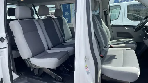 VOLKSWAGEN Transporter -