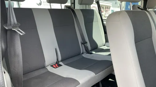 VOLKSWAGEN Transporter -