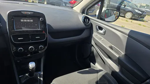 RENAULT Clio -