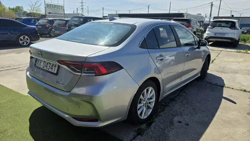 TOYOTA Corolla -