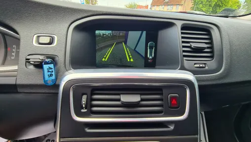 VOLVO V60 -