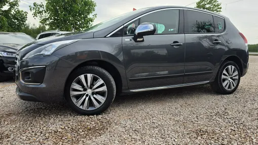 PEUGEOT 3008 -