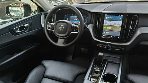 VOLVO XC60 -