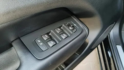 VOLVO XC60 -