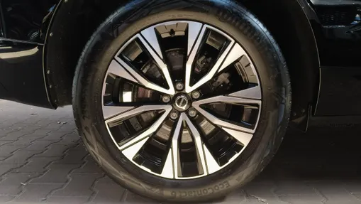 VOLVO XC60 -