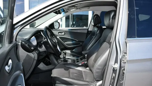 HYUNDAI Santa Fe -