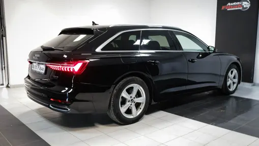 AUDI A6 -