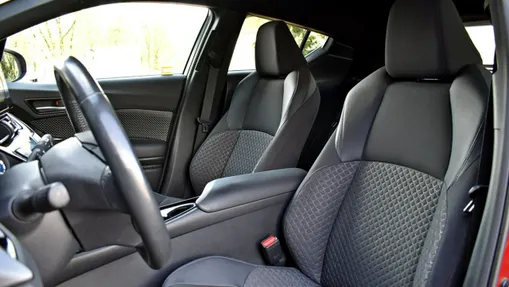 TOYOTA C-HR -