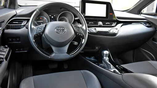 TOYOTA C-HR -