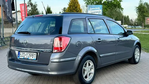 OPEL Astra -
