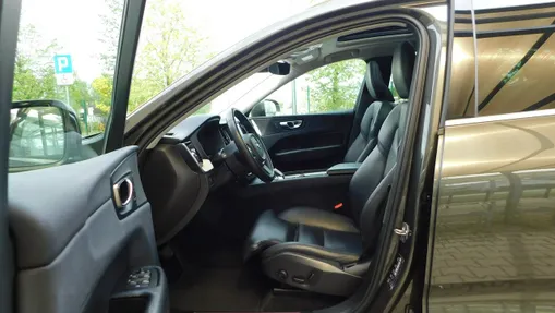 VOLVO XC60 -