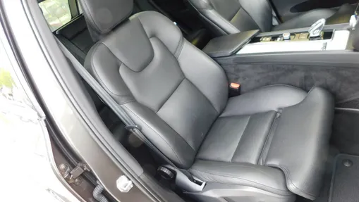 VOLVO XC60 -