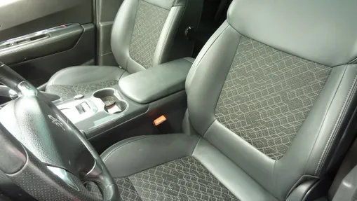 PEUGEOT 3008 -
