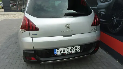 PEUGEOT 3008 -