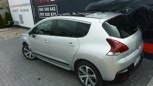 PEUGEOT 3008 -