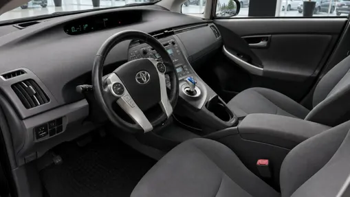TOYOTA Prius -
