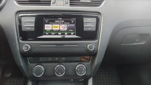 SKODA Octavia -